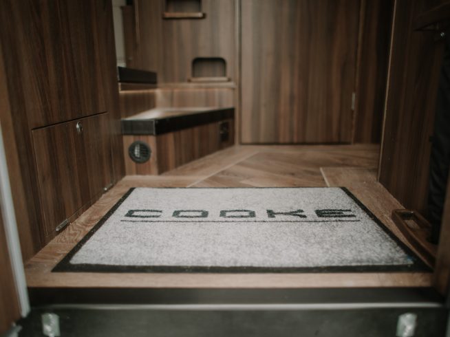 NOW SOLD – Cooke 50th Edition 26t 6 Horsebox – Available Now