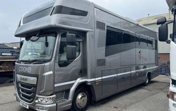 COOKE 12T PREMIER 3 HORSEBOX FOR SALE